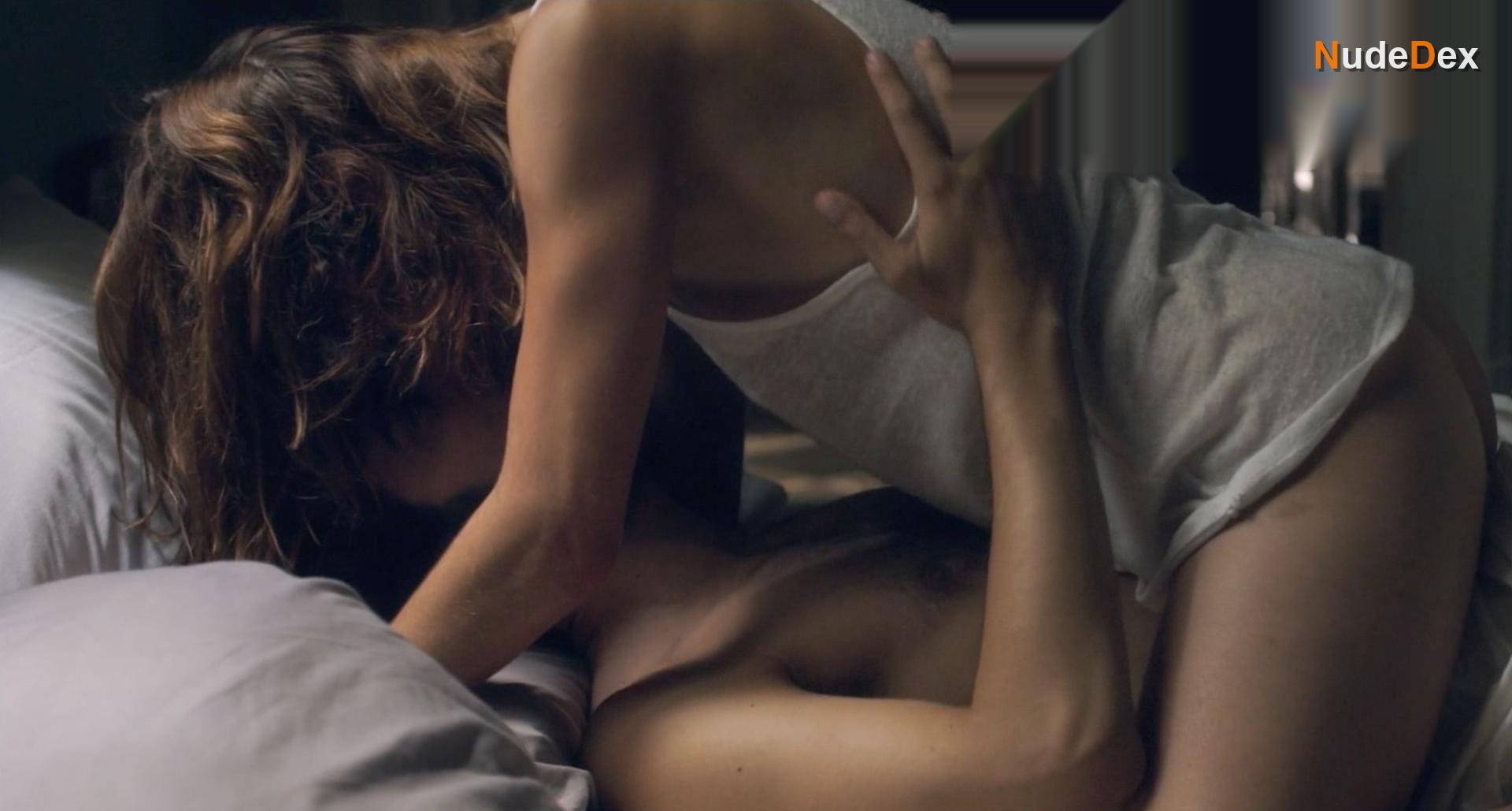 Natalia Tena in 10 000 Km, photo 10