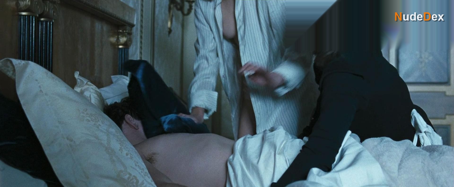 Natalia Vodianova in Belle Du Seigneur, photo 12