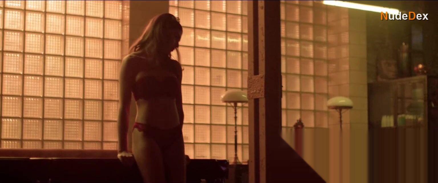 Natalie Alyn Lind in Marked Men: Rule + Shaw, photo 1