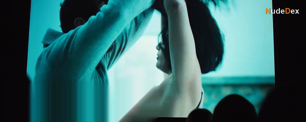 Natalie Martinez in Broken City, photo 5