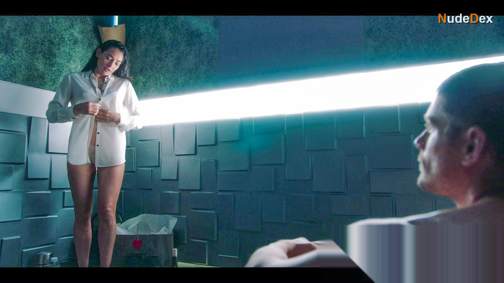 Natalie Martinez in Into The Dark, photo 12