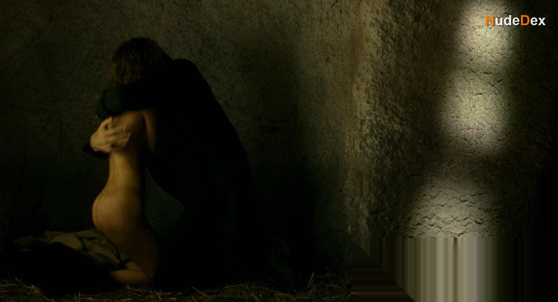 Natalie Portman in Goya S Ghosts, photo 6