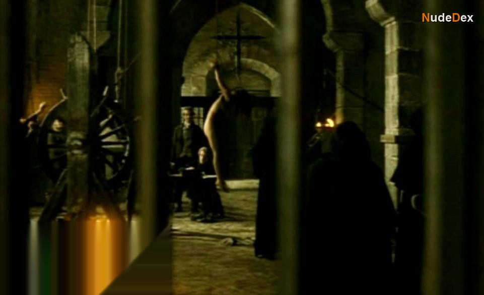 Natalie Portman in Goya S Ghosts, photo 9