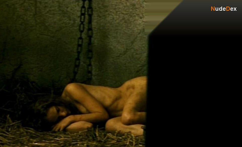 Natalie Portman in Goya S Ghosts, photo 10