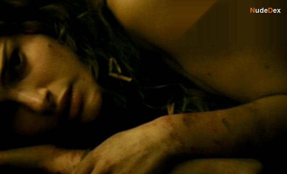 Natalie Portman in Goya S Ghosts, photo 11