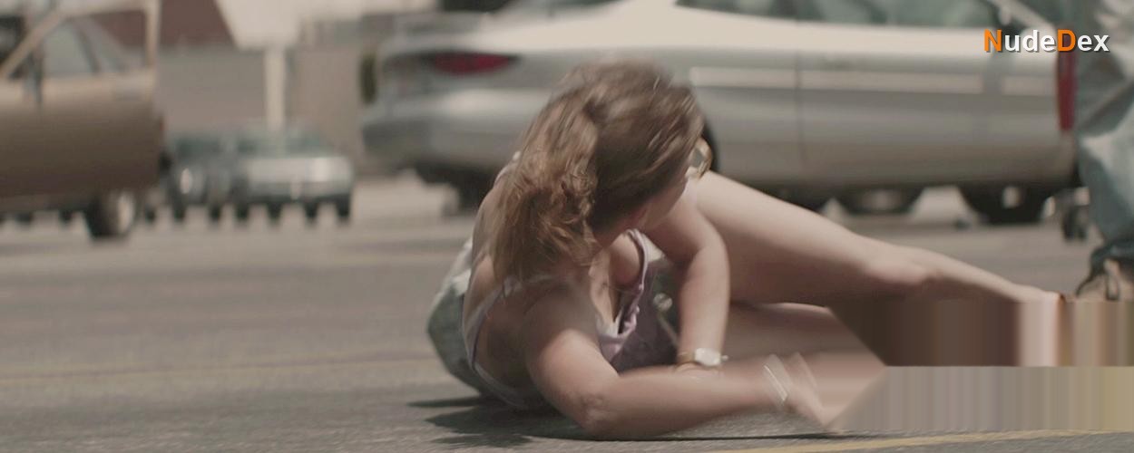Natalie Portman in Hesher, photo 1