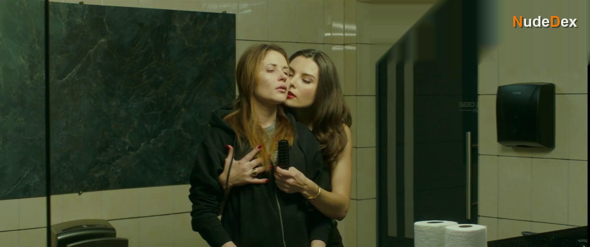 Natalka Denysenko in When Will You Marry, photo 9