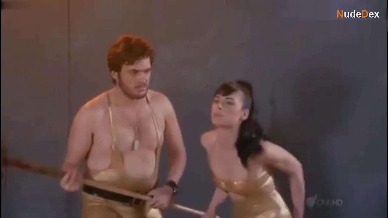 Natasa Ristic in Danger 5, photo 6