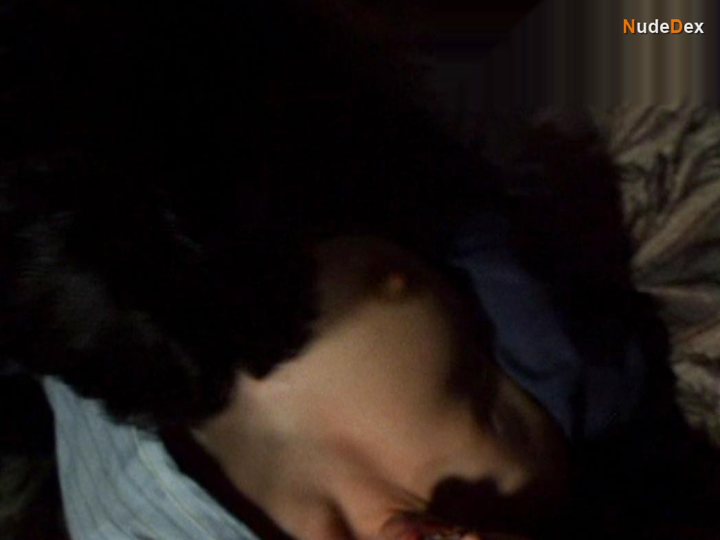 Natasha Henstridge in Caracara, photo 4