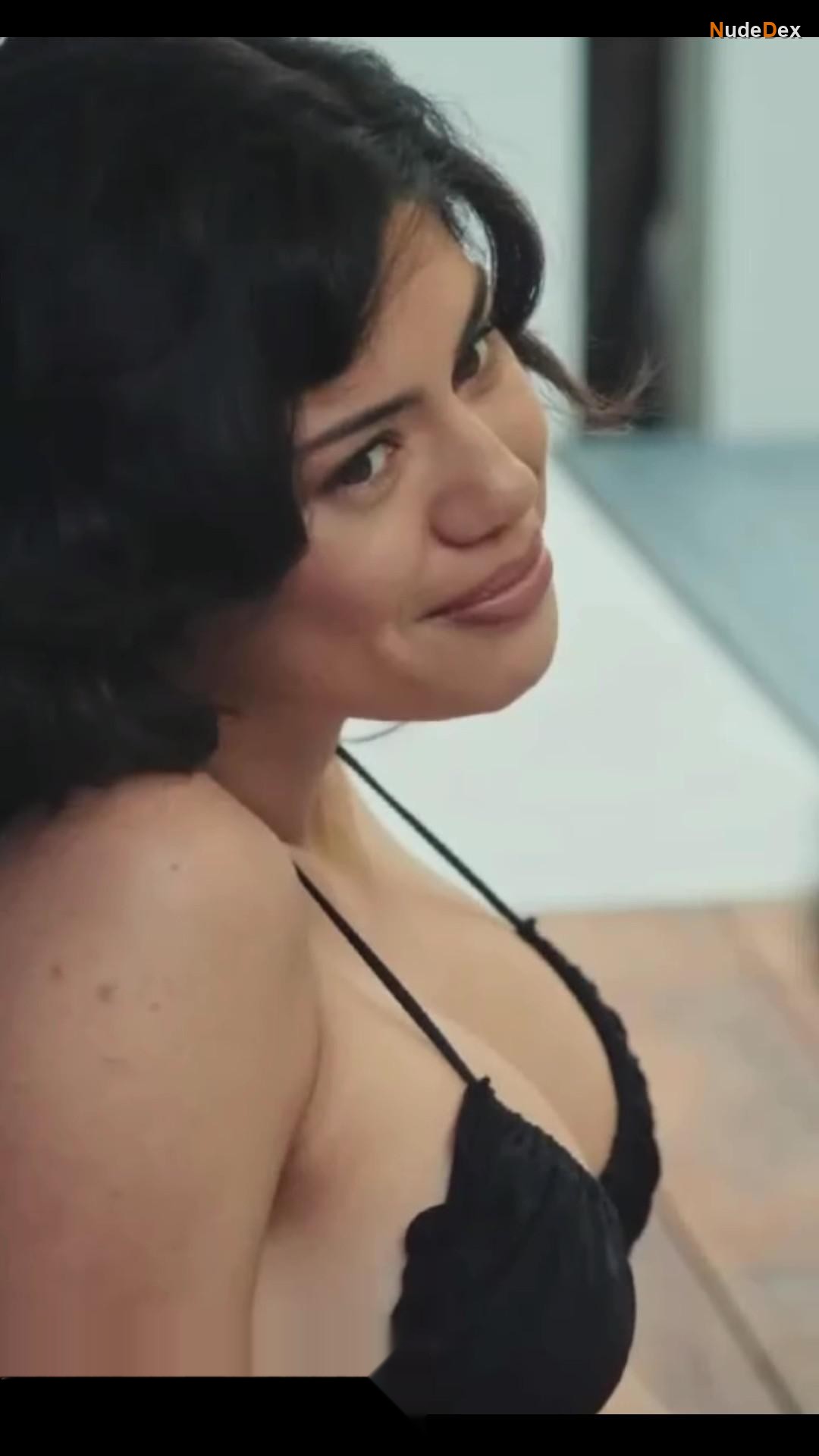 Natasha Stricklin in She S The Undercover Boss, photo 2