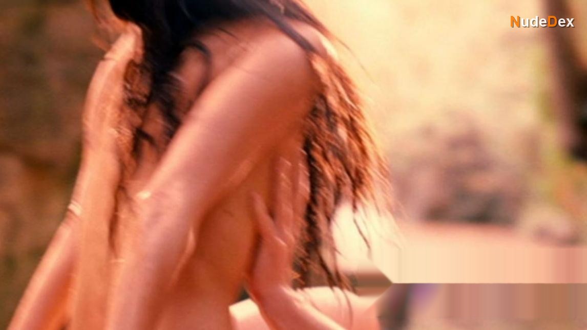 Natassia Malthe in Skinwalkers, photo 5