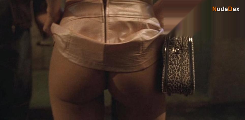 Natassia Malthe in Stark Raving Mad, photo 5
