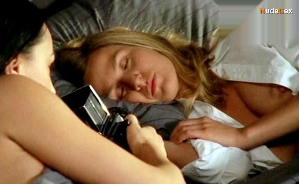 Nathalie Schott in Alles Auer Sex, photo 8