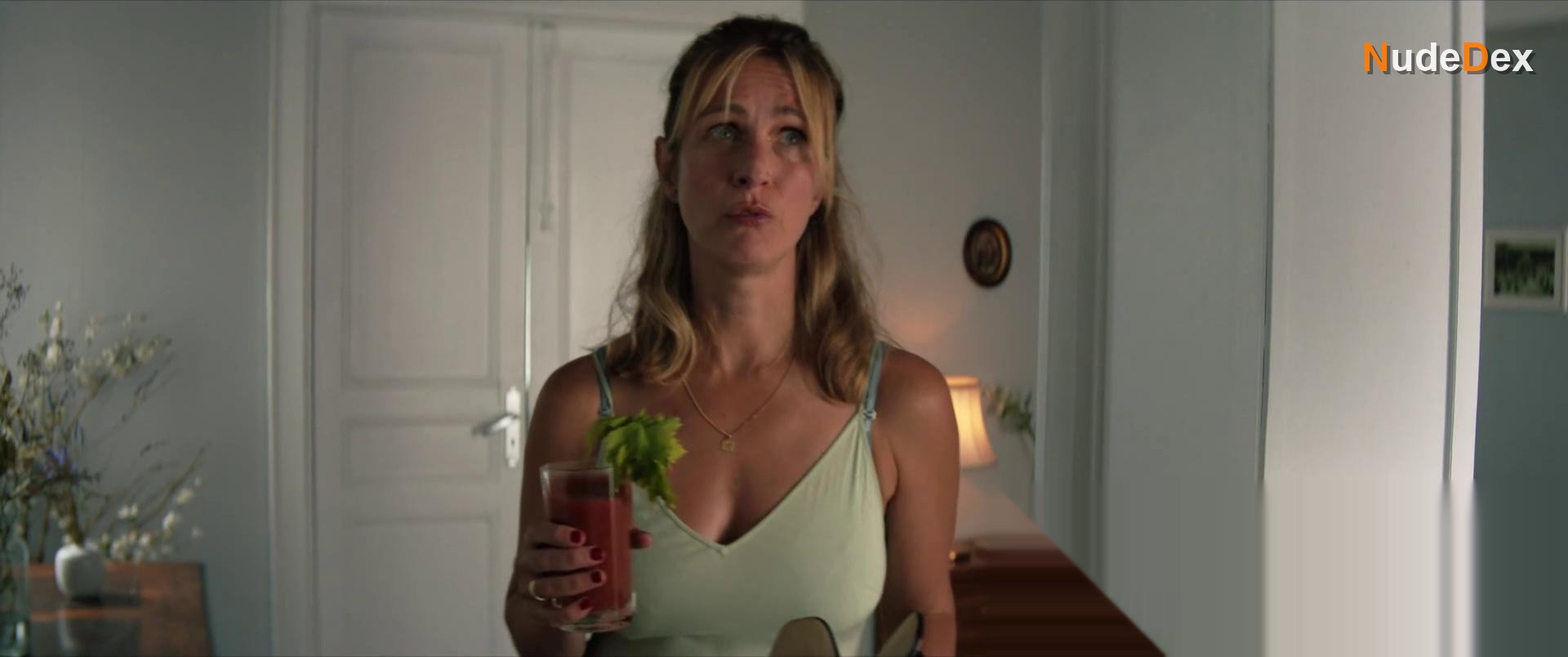 Nathalie Schott in Blody Secrets, photo 3