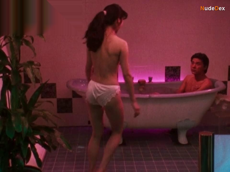Natsumi Nanase in The Hitman Blood Smells Like Roses, photo 5