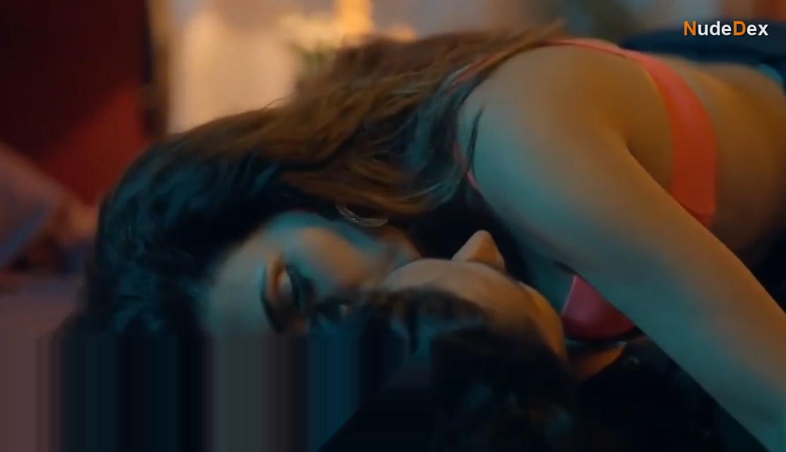Navina Bole in Raseeli Raatein, photo 8
