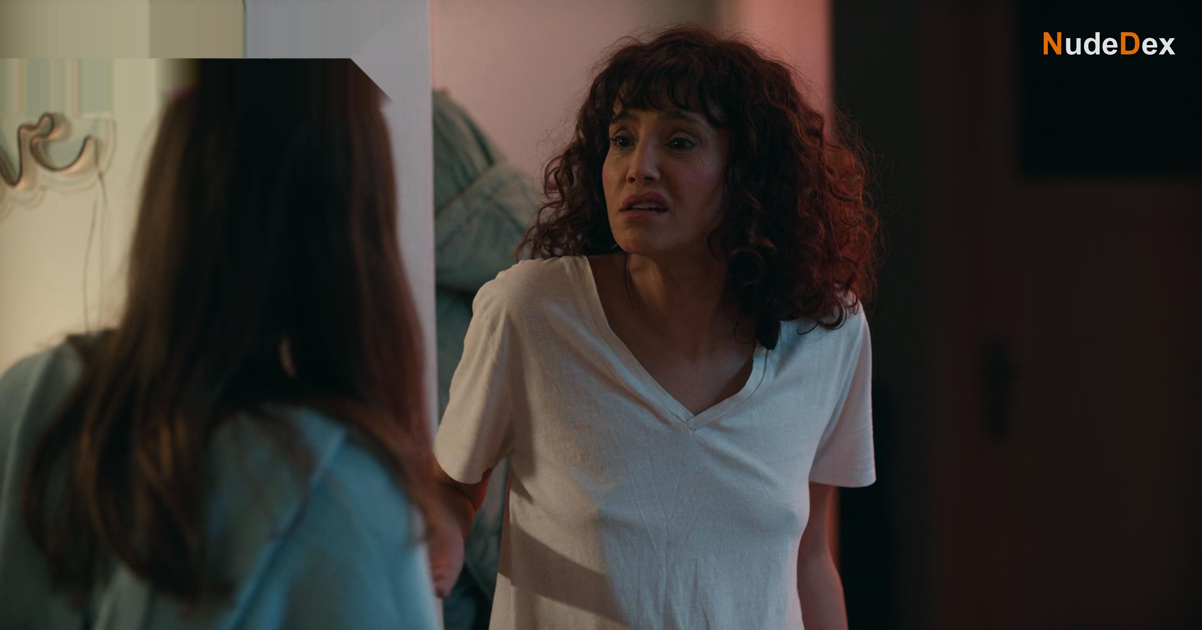 Nehir Erdogan in Mira: Life After Divorce, photo 6