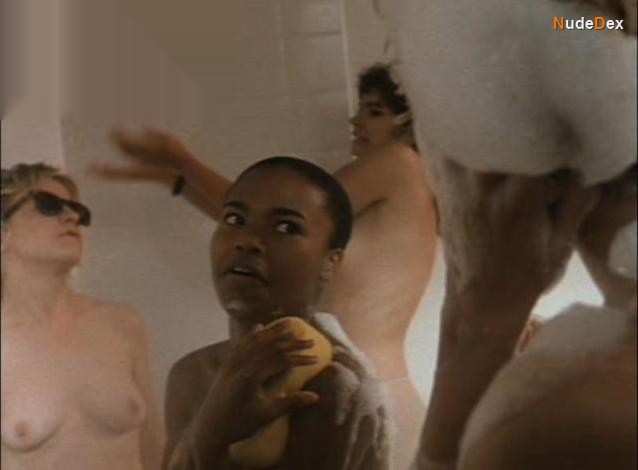 Nia Long in Buried Alive, photo 1