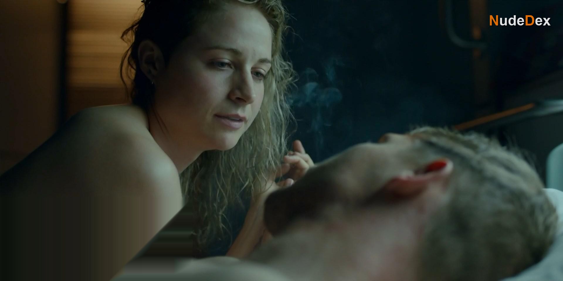 Niamh Algar in Motherfatherson, photo 5