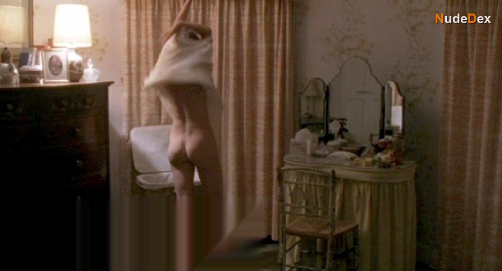 Niamh Cusack in Fallen Angel, photo 5