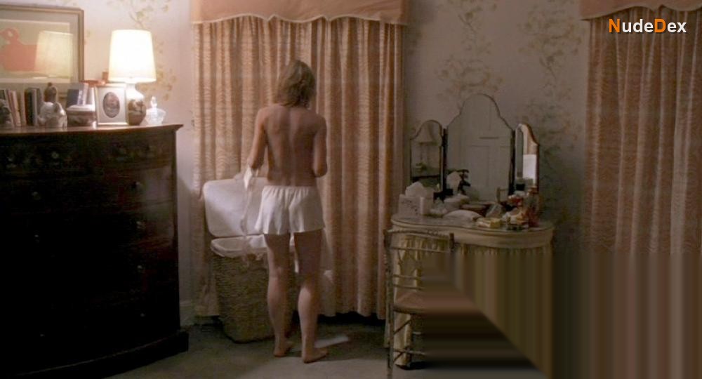 Niamh Cusack in Fallen Angel, photo 6