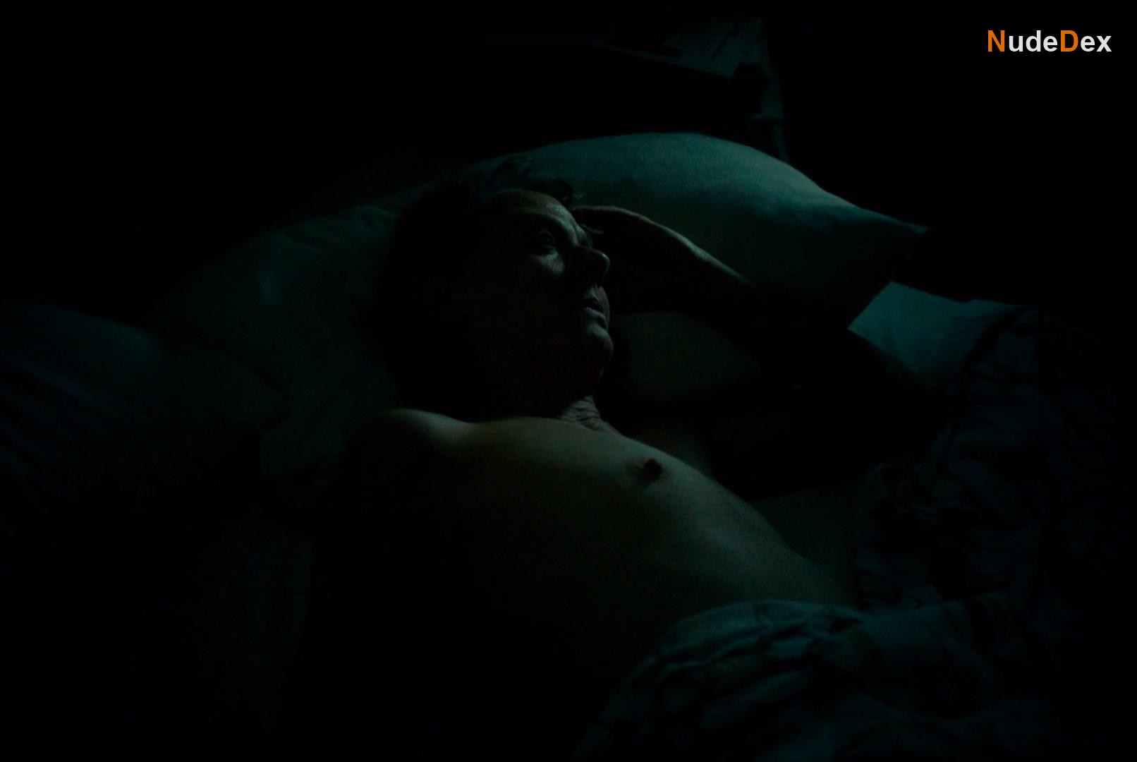 Niamh Cusack in Returning, photo 1