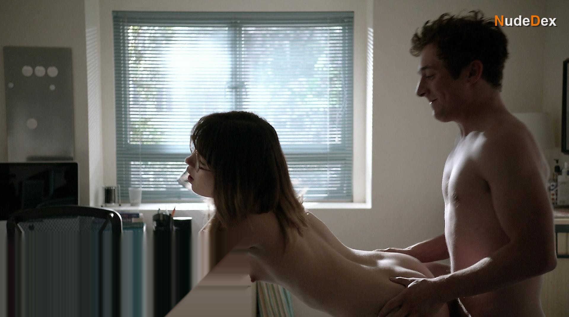 Nichole Bloom in Shameless, photo 18