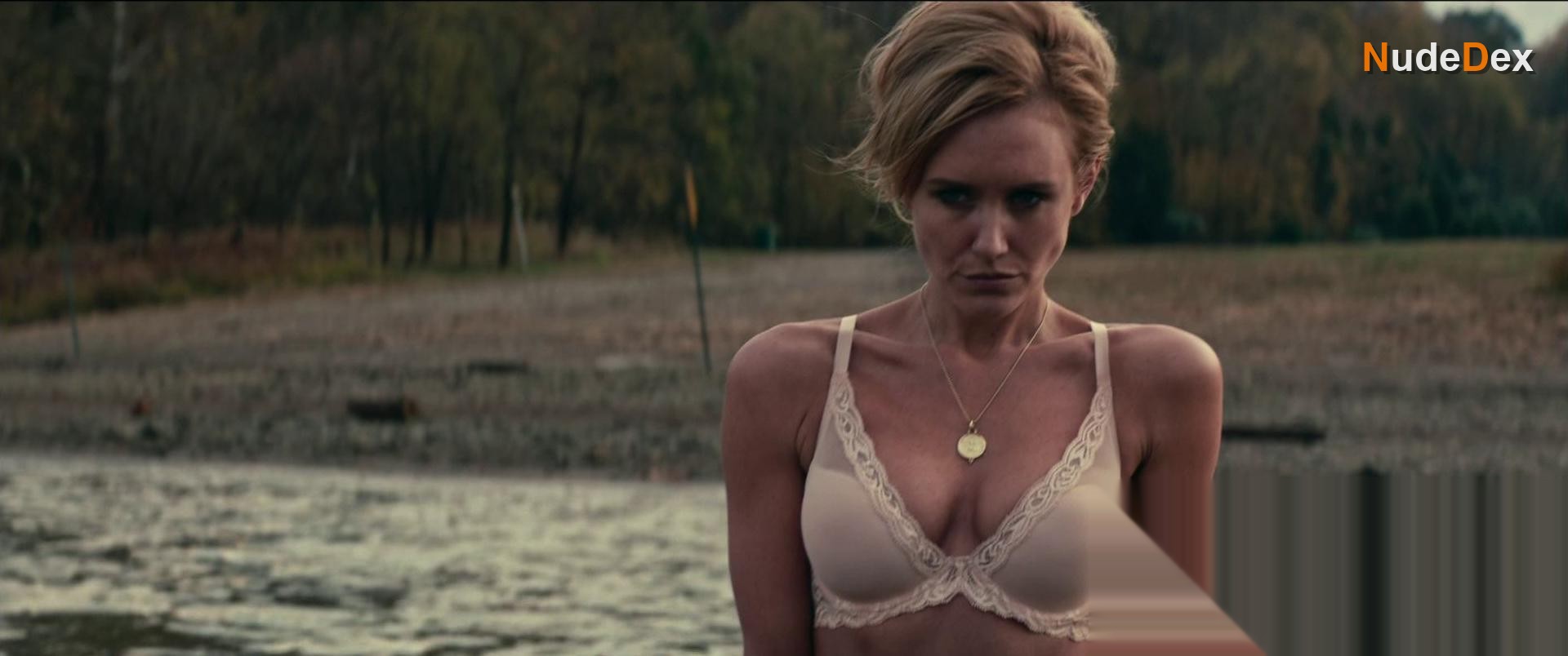 Nicky Whelan in Inconceivable, photo 13