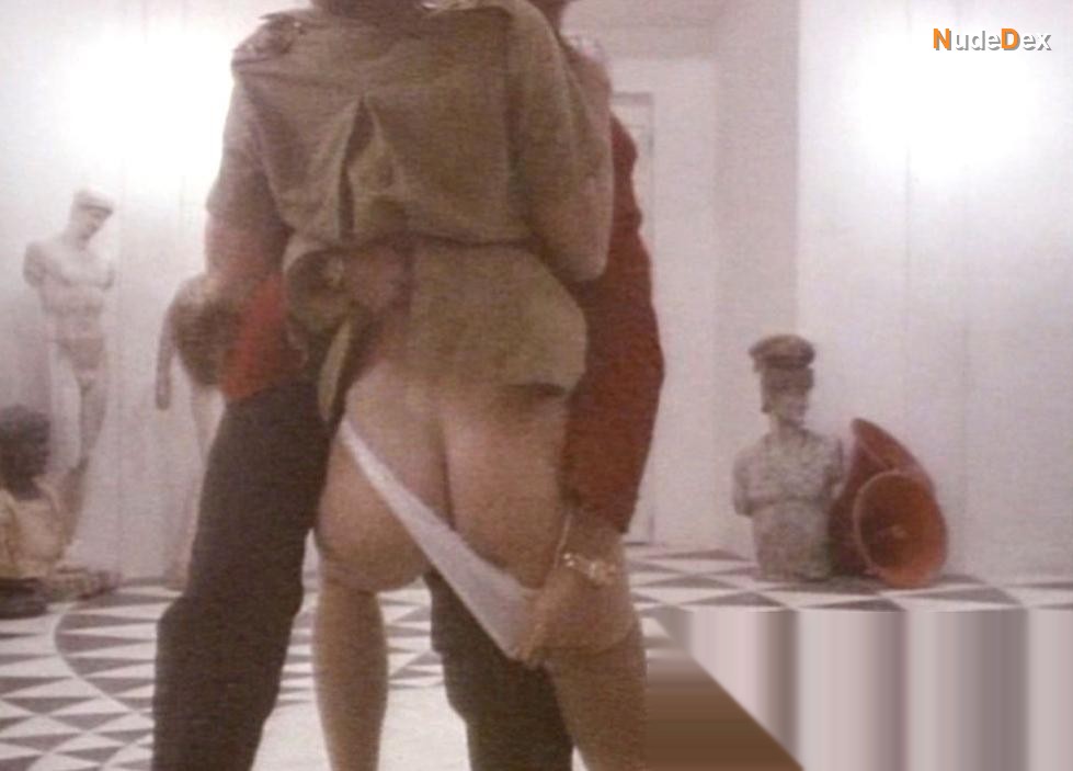 Nicola Warren in Love Passion, photo 15