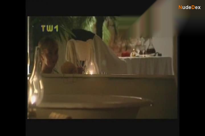 Nicole Ansari in Alma A Show Biz Ans Ende, photo 5