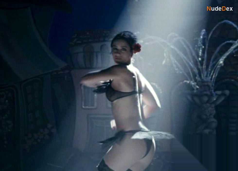 Nicole Bobek in All The King S Men, photo 3
