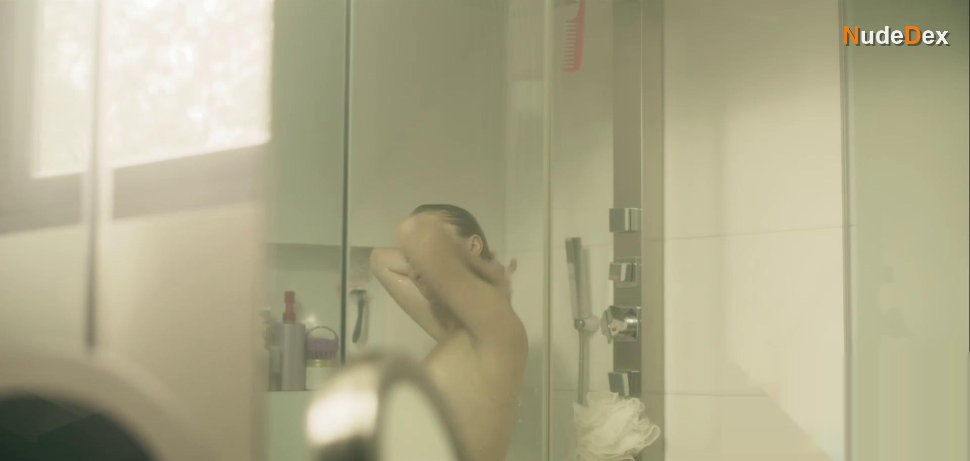 Nicole Curiel in Mujeres Asesinas, photo 11