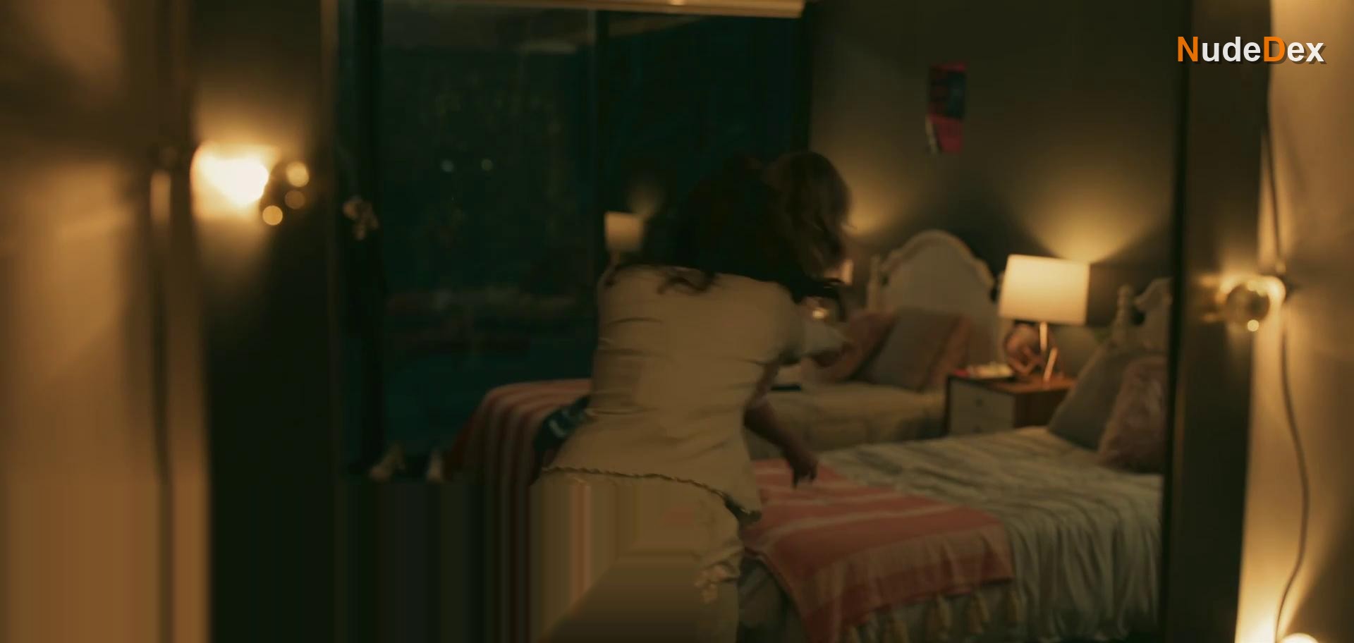 Nicole Curiel in Mujeres Asesinas, photo 16