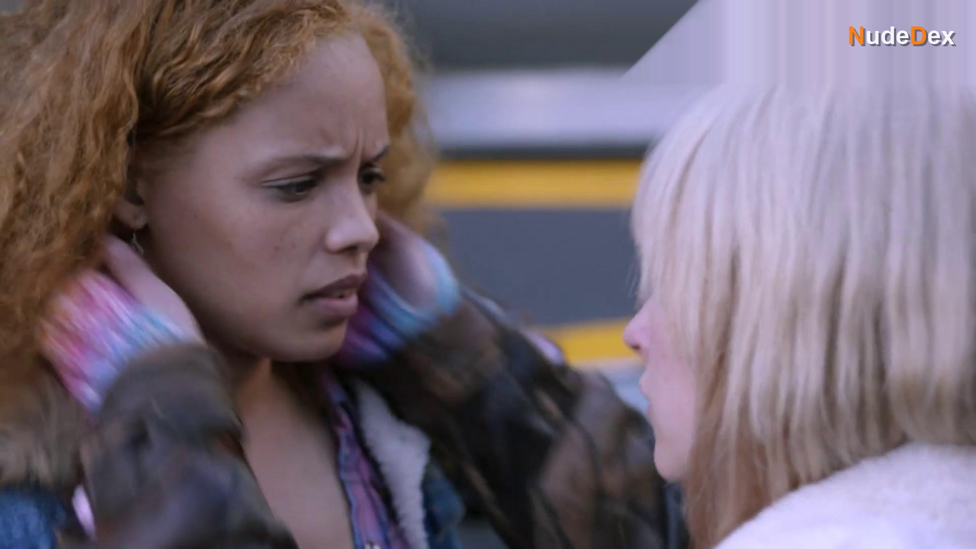 Nicole Fortuin in Flatland, photo 6