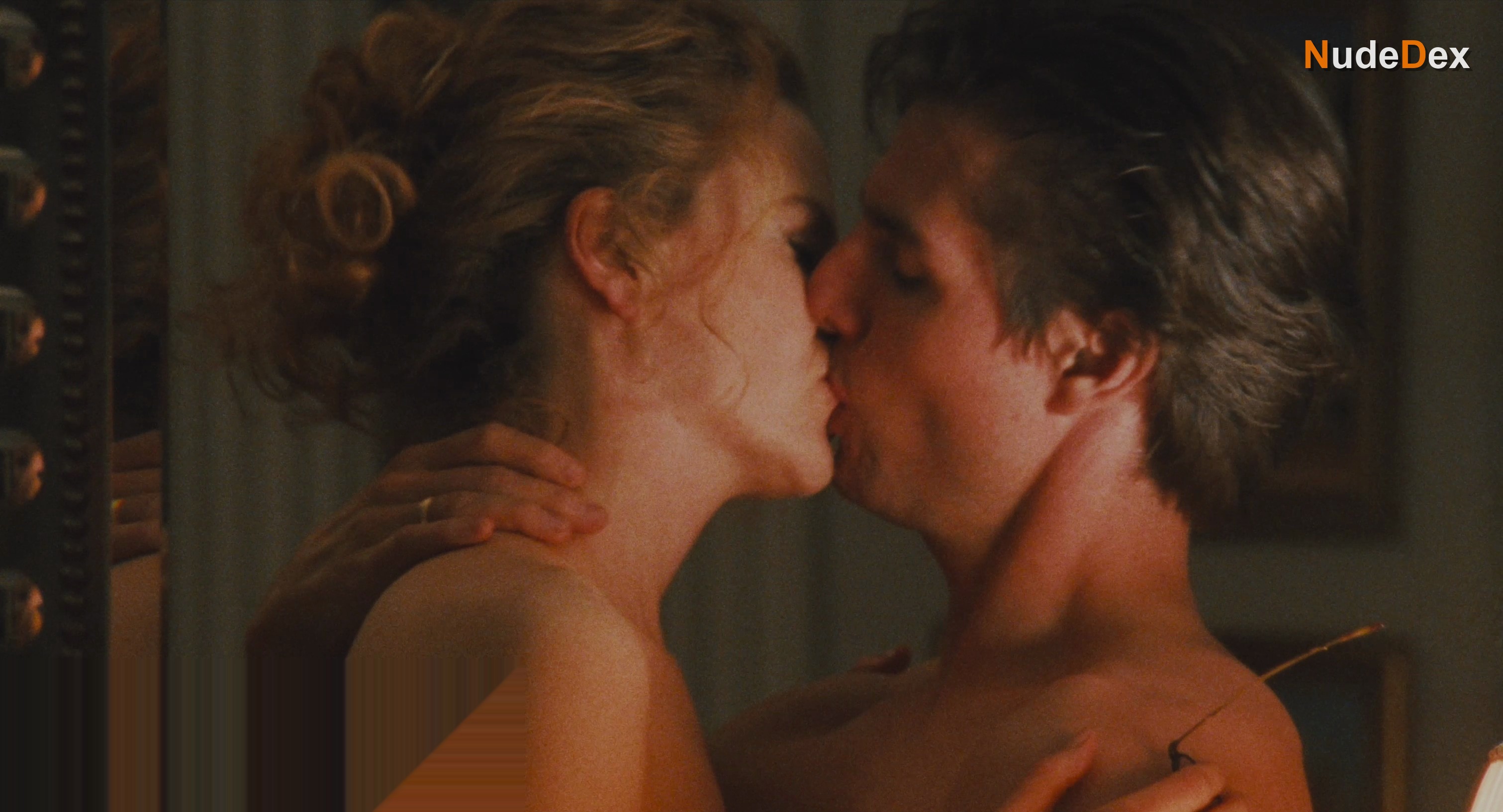 Nicole Kidman in Eyes Wide Shut, photo 20