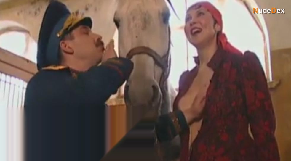 Nina Persiyaninova in Osobennosti Bannoy Politiki Ili Banya 2, photo 2