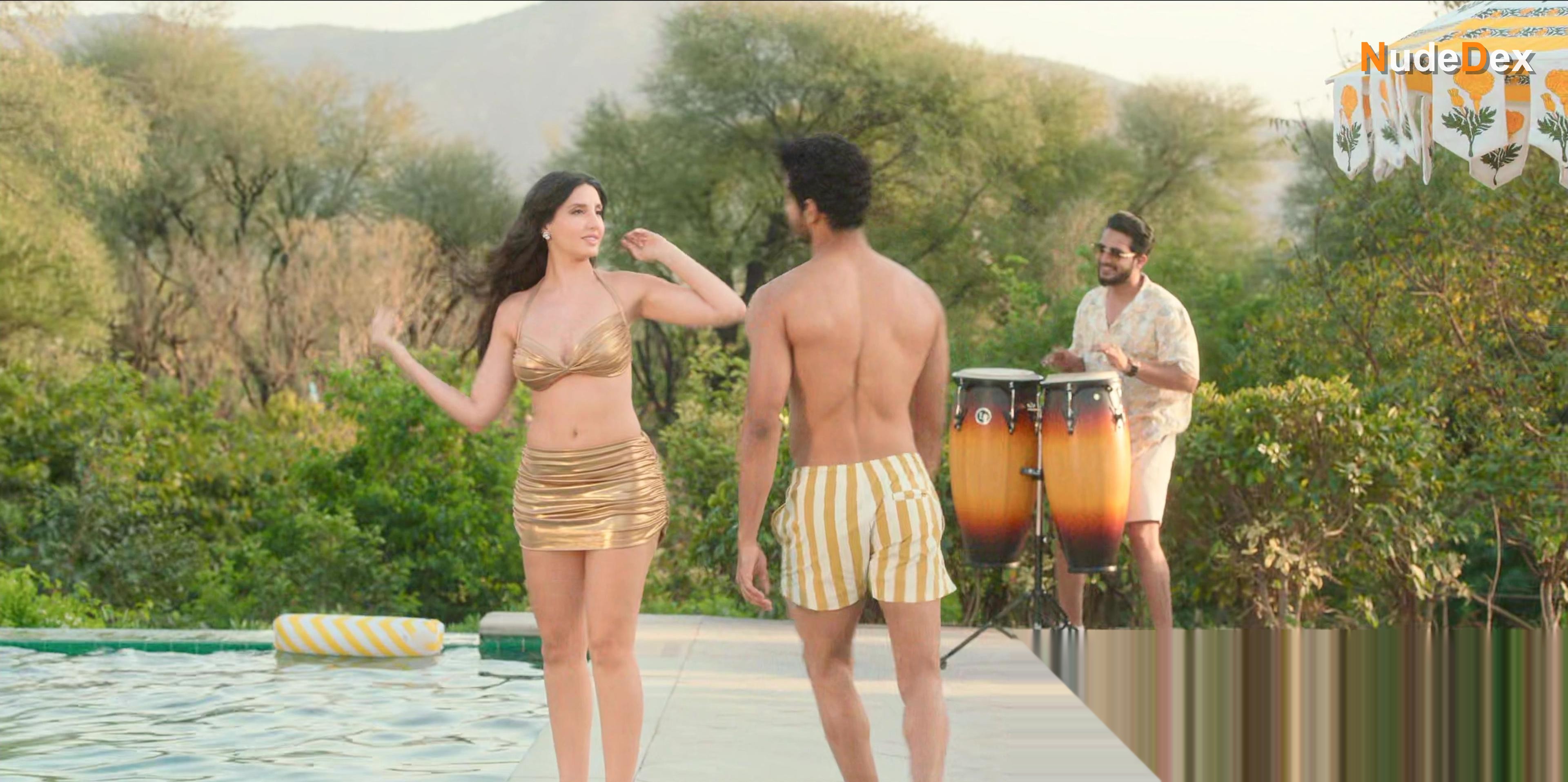 Nora Fatehi in The Royals, photo 33