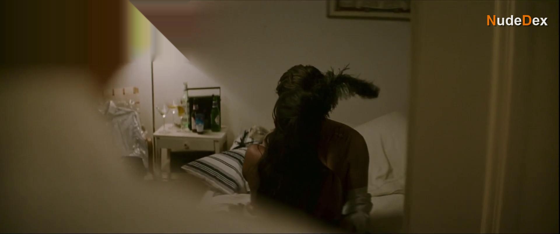 Nora Rios in An Honest Life, photo 2