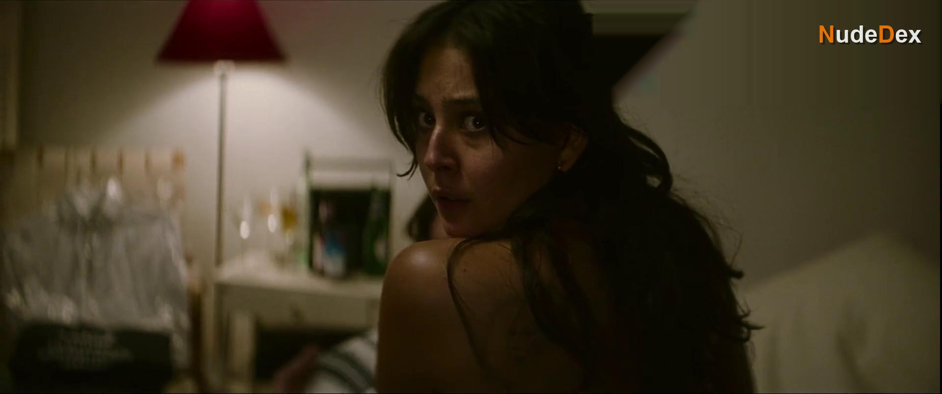 Nora Rios in An Honest Life, photo 6