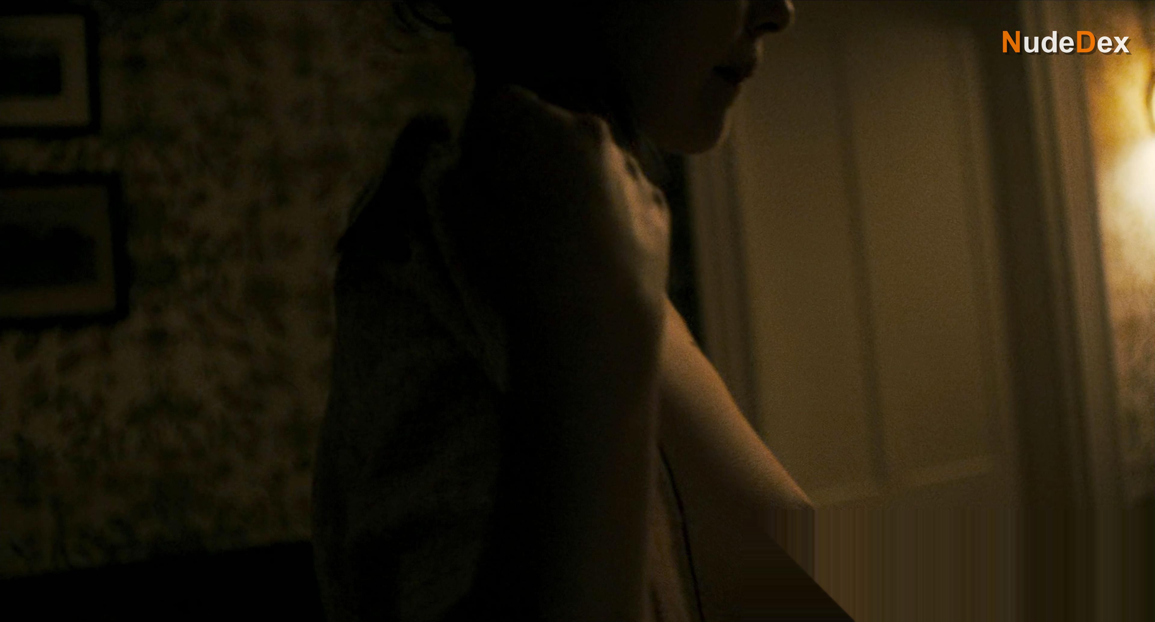 Odessa Young in Shirley, photo 2