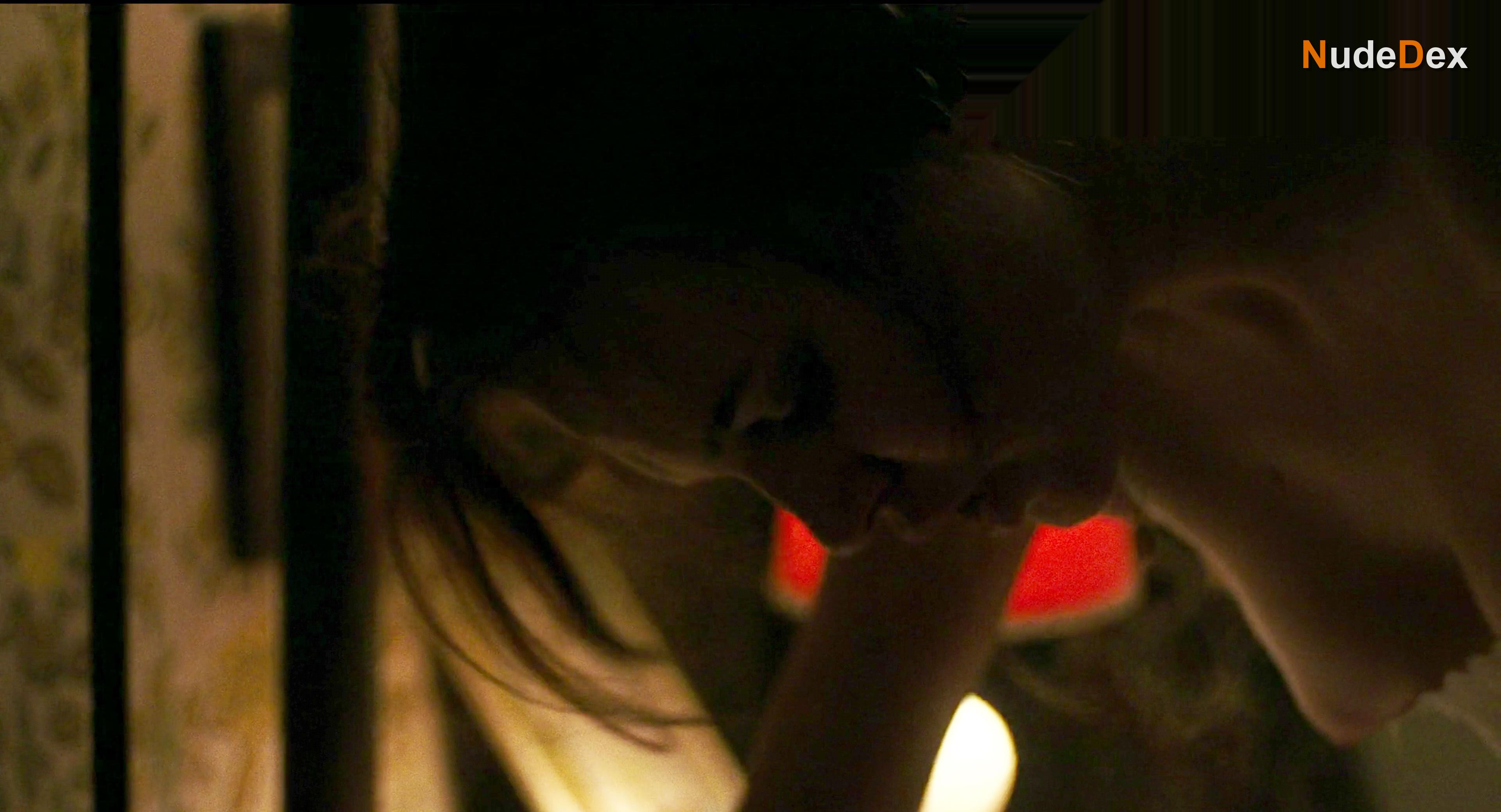 Odessa Young in Shirley, photo 6