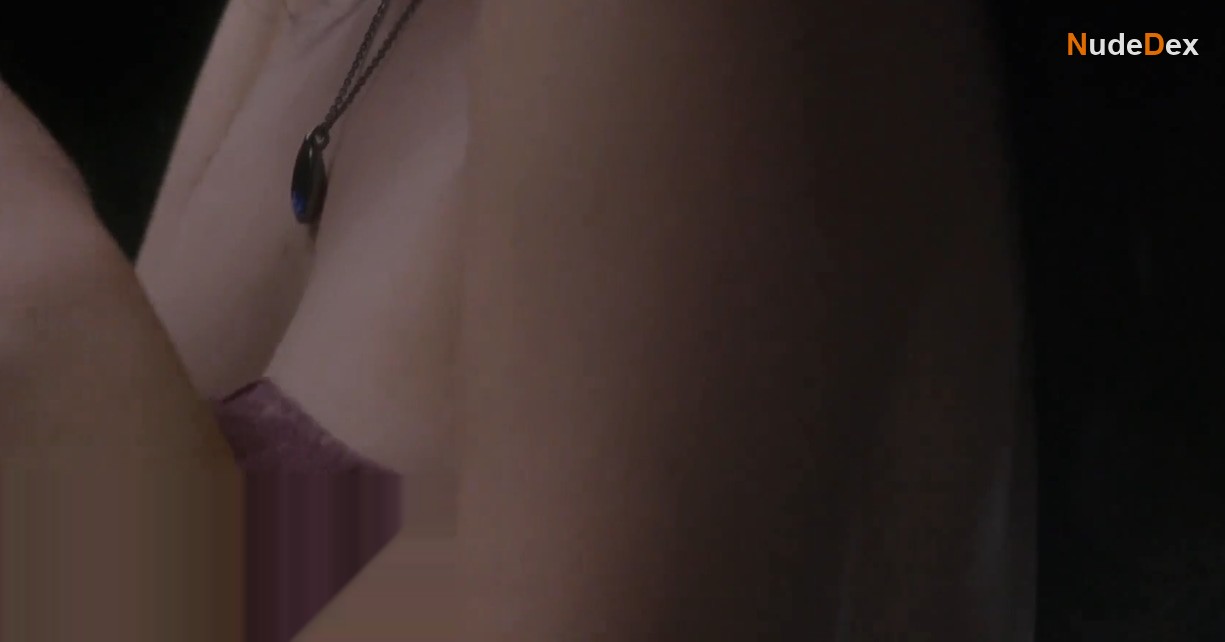 Olivia Grace Applegate in Driven, photo 2