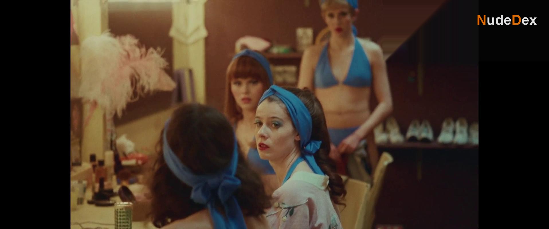 Olivia Joof Lewerissa in Chorus Girls, photo 10