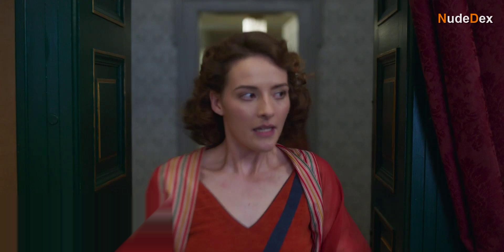 Olivia Morris in Hotel Portofino, photo 6