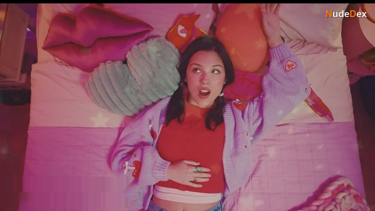 Olivia Rodrigo in Saturday Night Live, photo 13
