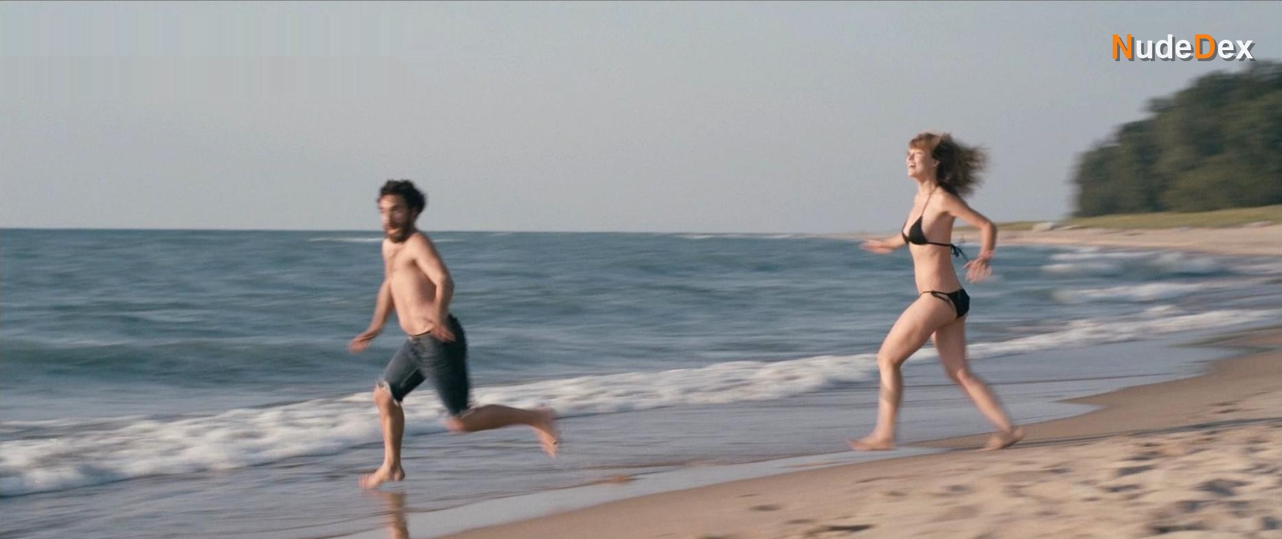 Olivia Wilde in Drinking Buddies, photo 4