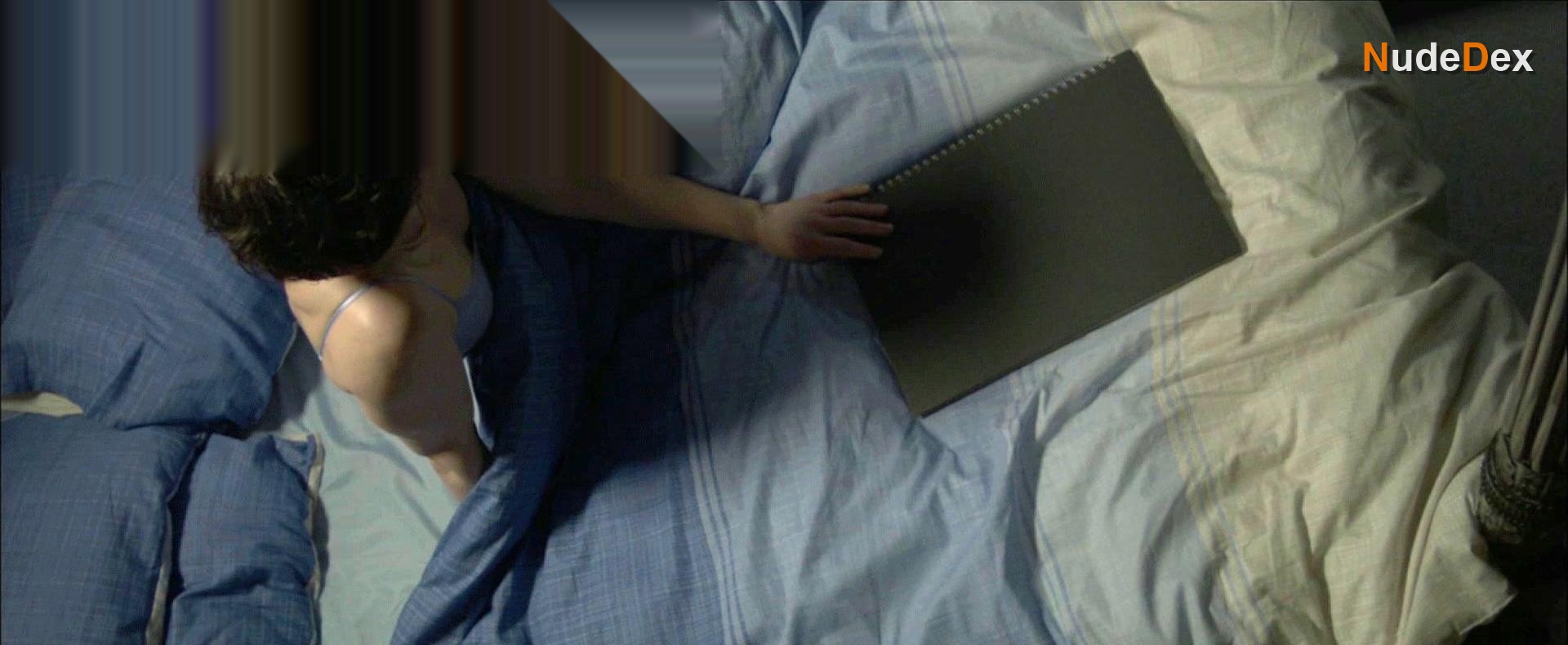 Olivia Williams in Altar, photo 1