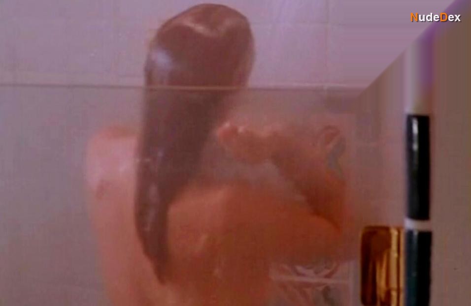 Paige Turco in The Feminine Touch, photo 8
