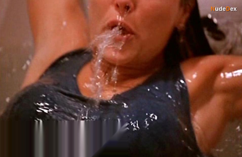 Paige Turco in The Feminine Touch, photo 10