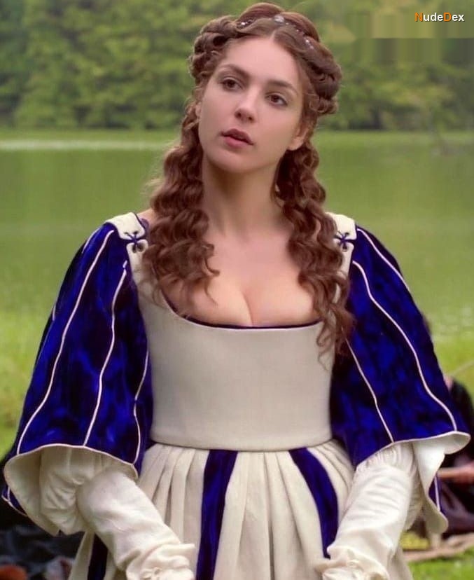 Paloma Bloyd in Borgia, photo 6